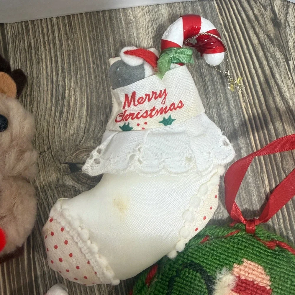 Vtg Handmade Christmas Ornament Lot Needlepoint Santa Felt Frog Crochet Plush